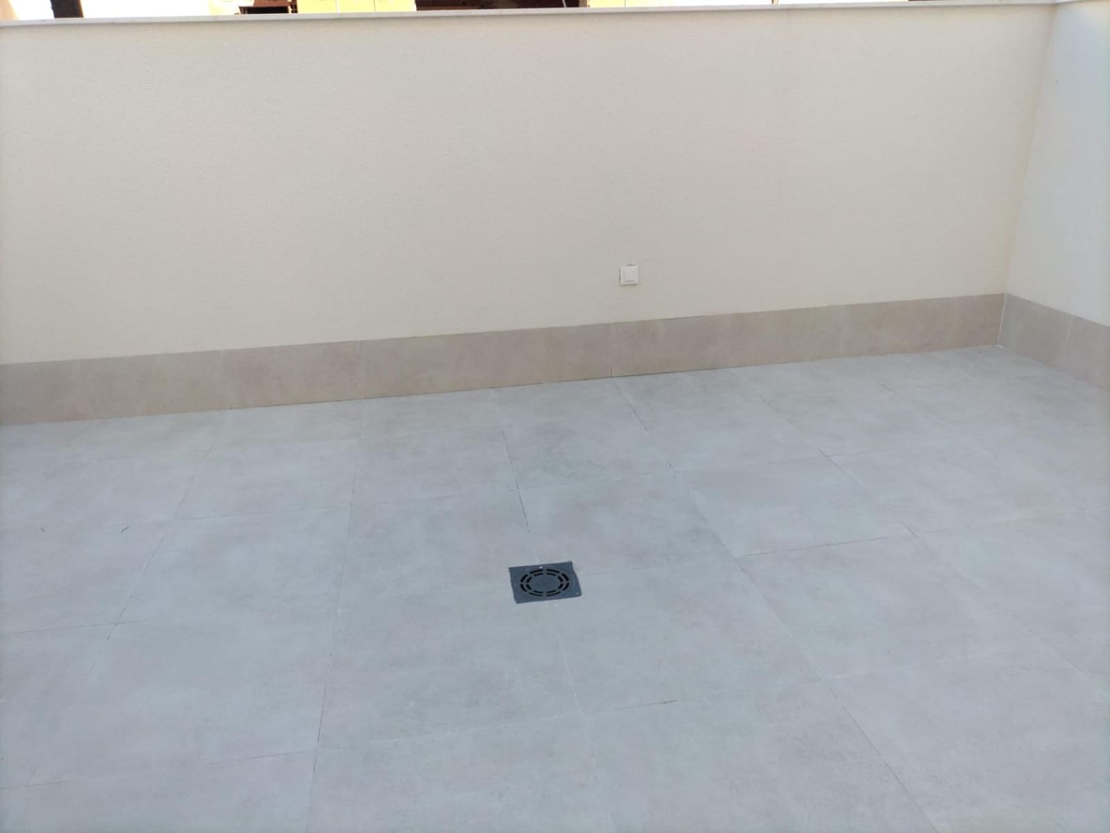 3 slaapkamer Appartement te koop in Cox met zwembad garage - € 244.000 (Ref: 9403478)