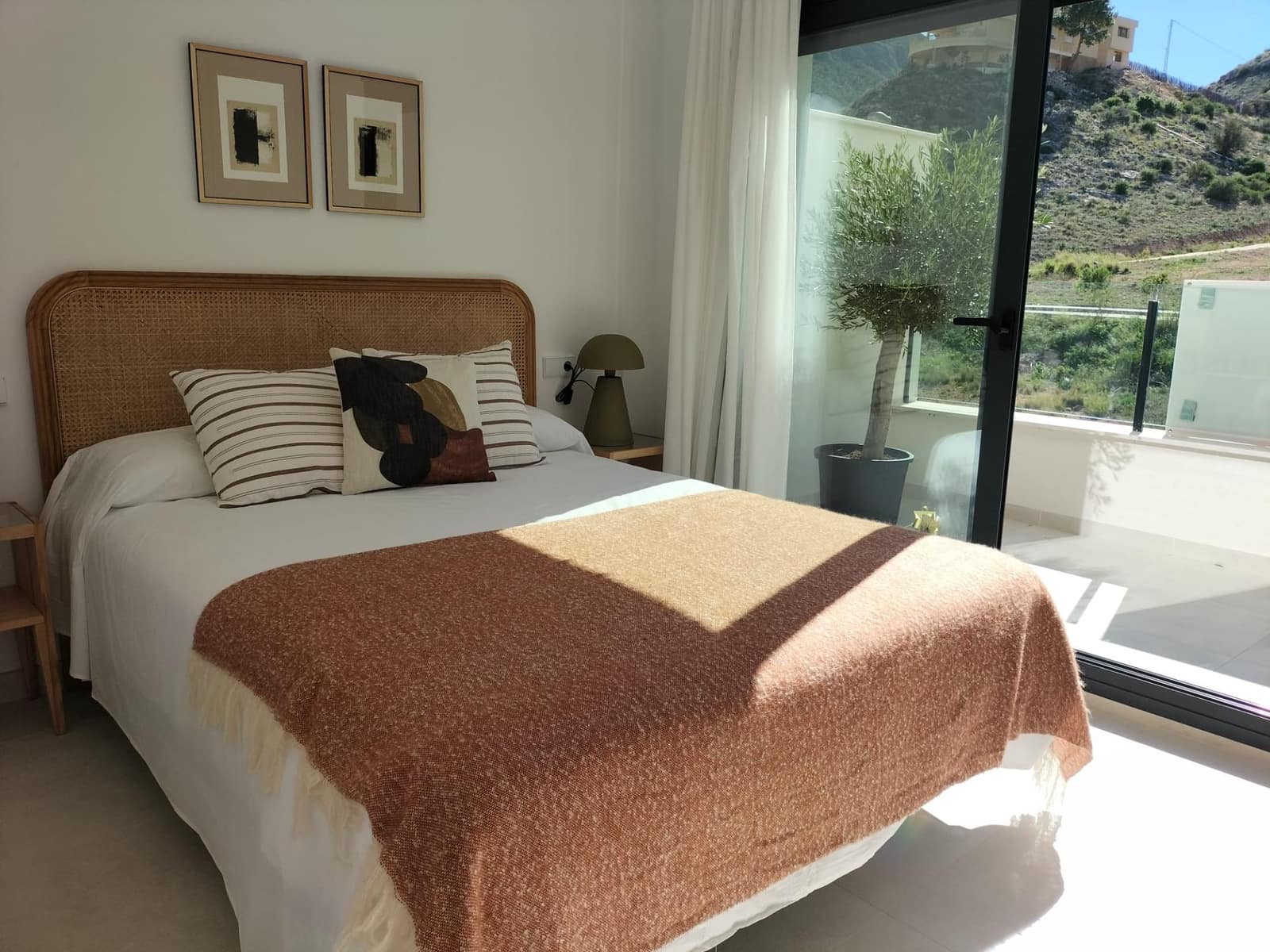 3 slaapkamer Appartement te koop in Cox met zwembad garage - € 244.000 (Ref: 9403478)