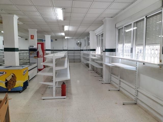 Commercial for sale in Cox - € 140,000 (Ref: 9433508)