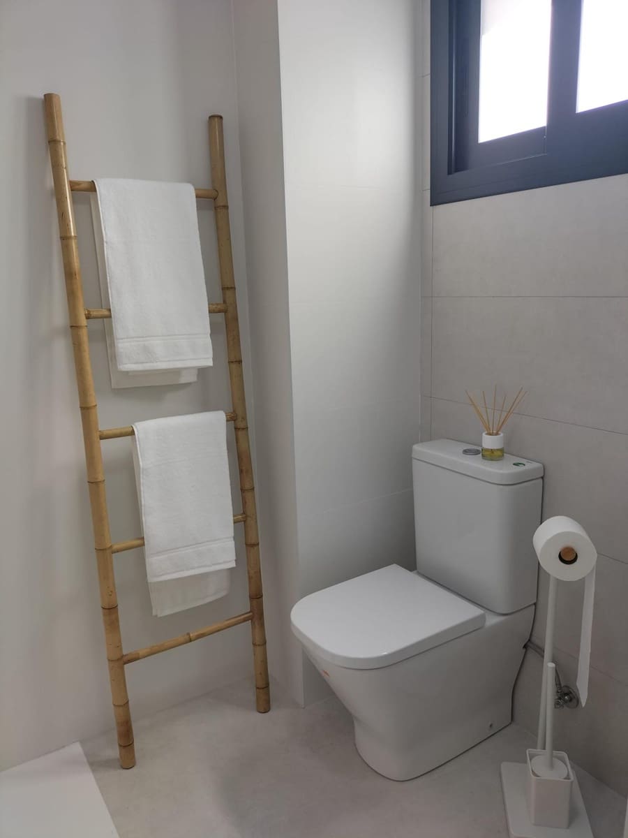 3 slaapkamer Appartement te koop in Cox met zwembad garage - € 255.000 (Ref: 9437198)