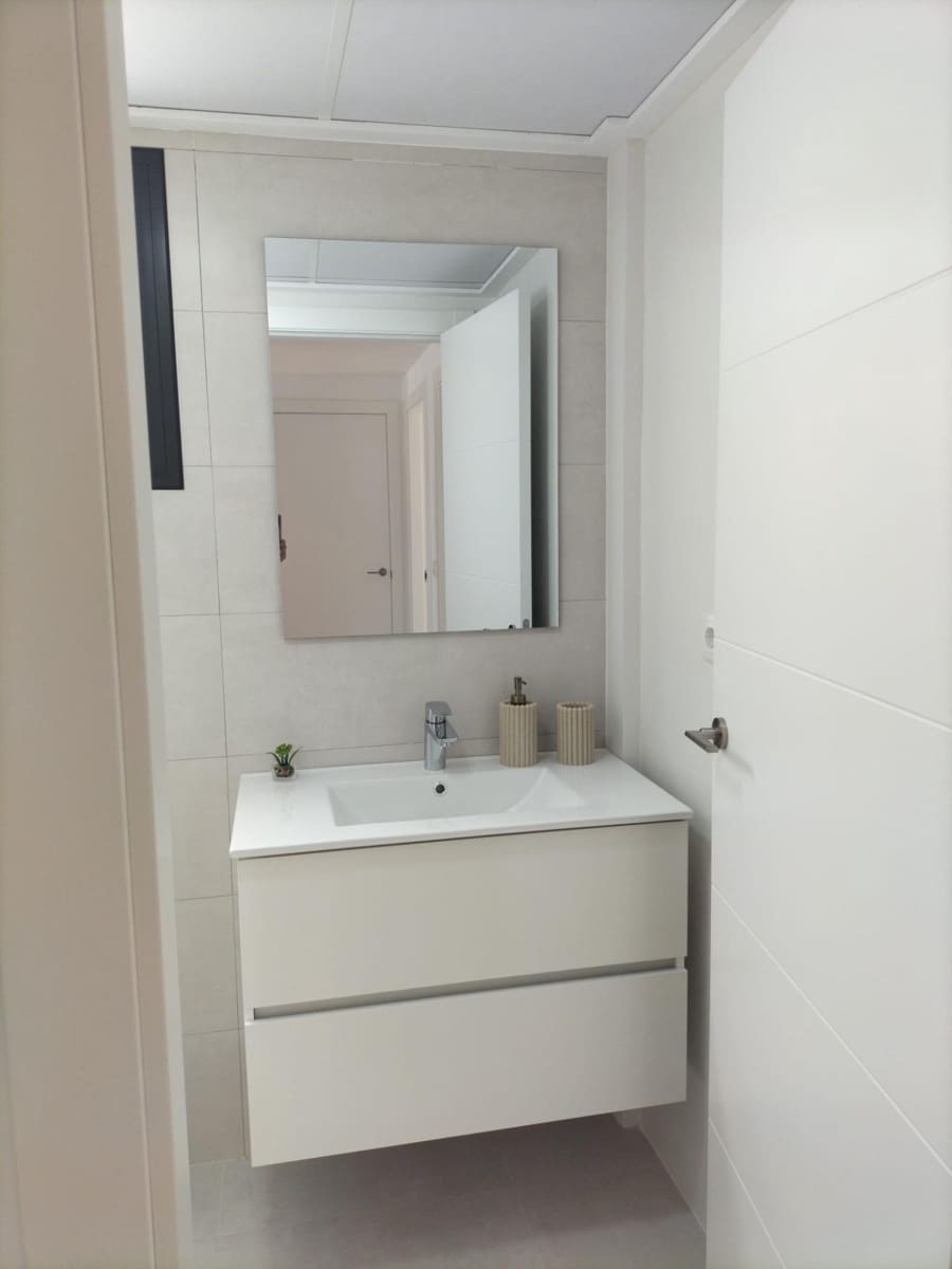3 slaapkamer Appartement te koop in Cox met zwembad garage - € 255.000 (Ref: 9437198)