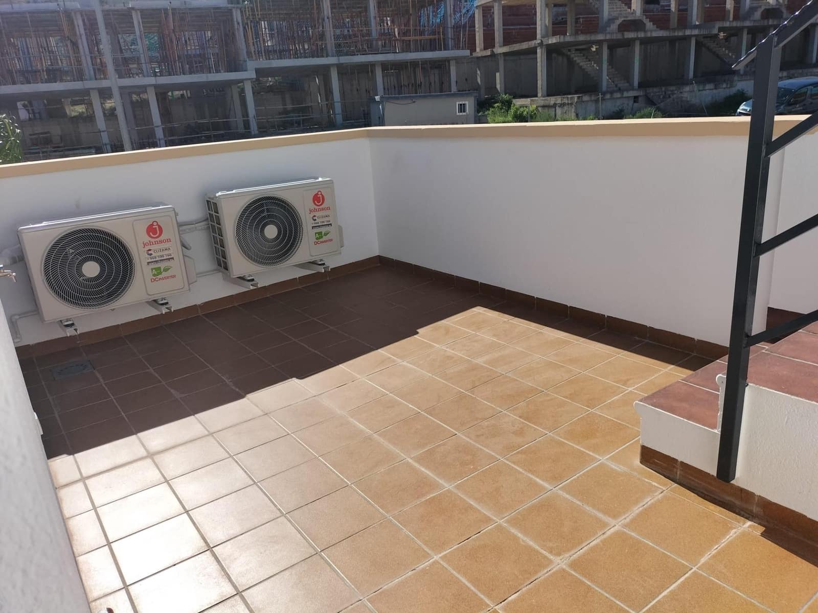 3 slaapkamer Appartement te koop in Cox met zwembad garage - € 255.000 (Ref: 9437198)