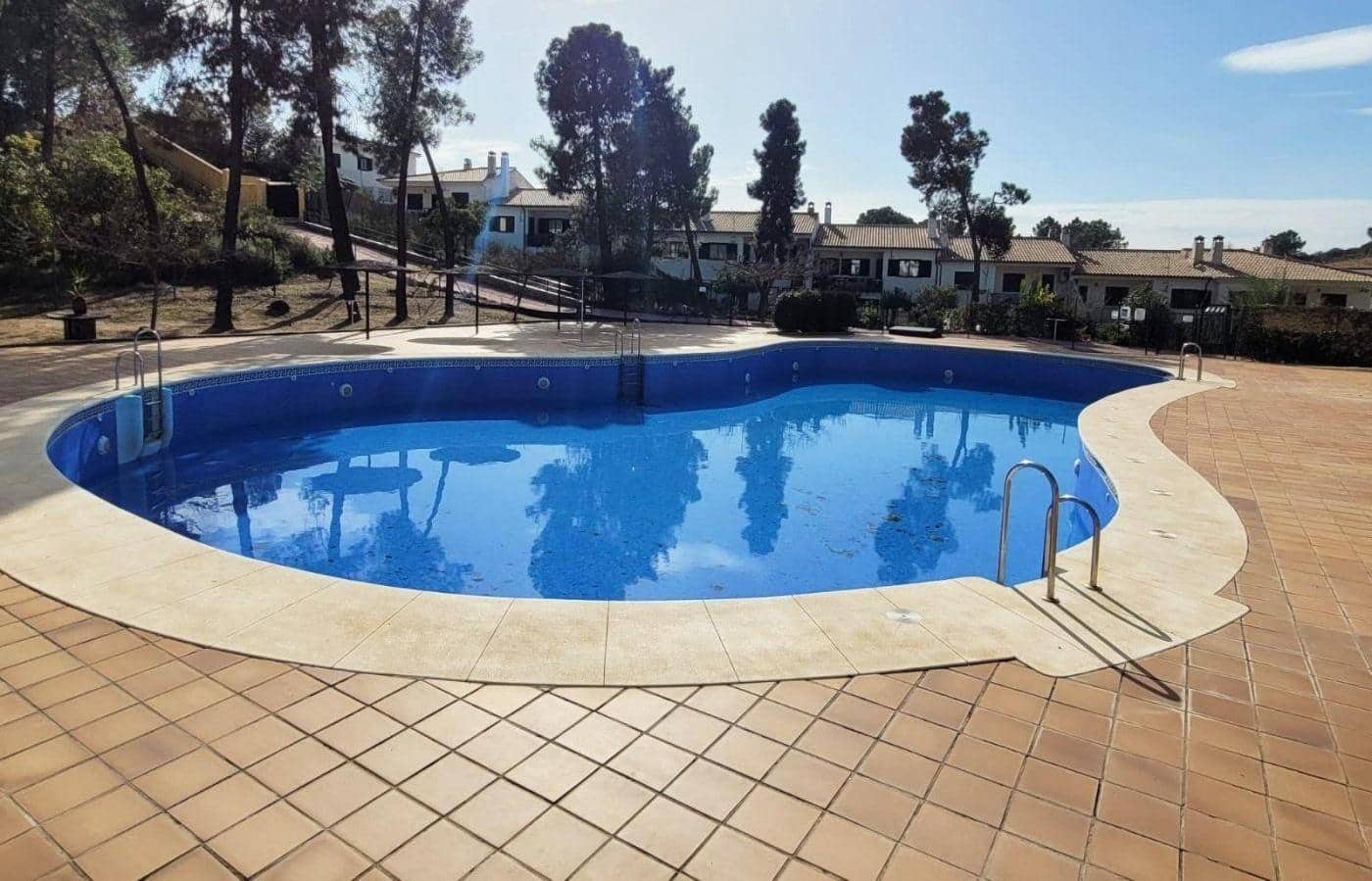 Bungalow de 3 habitaciones en Córdoba ciudad en venta con piscina garaje - 215.000 € (Ref: 9809124)