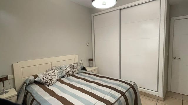 Bungalow de 3 habitaciones en Córdoba ciudad en venta con piscina garaje - 215.000 € (Ref: 9809124)