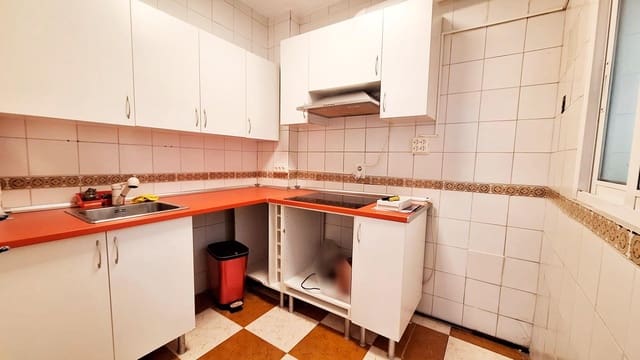 2 quarto Apartamento para venda em Ciudad Jardín, Córdova cidade com garagem - 119 900 € (Ref: 9809125)