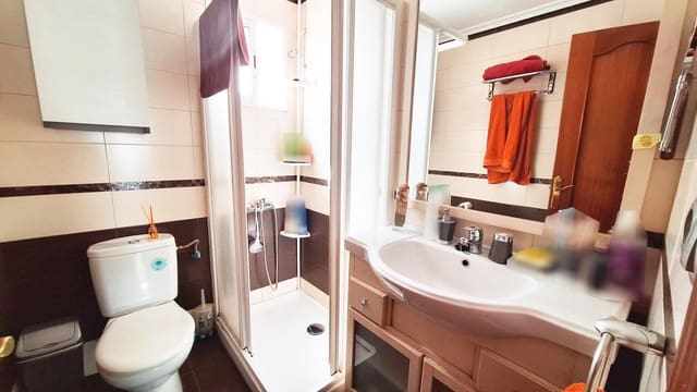 3 soveværelse Lejlighed til salg i Córdoba by - € 119.000 (Ref: 9809127)