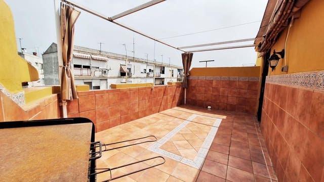 3 bedroom Penthouse for sale in Córdoba city - € 159,500 (Ref: 9809128)