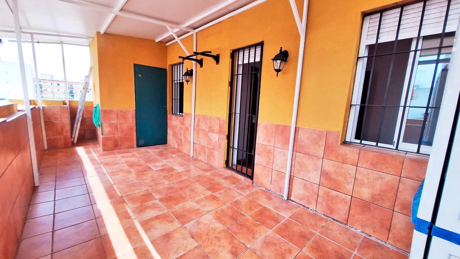 3 bedroom Penthouse for sale in Cordoba city - € 159,500 (Ref: 9809128)