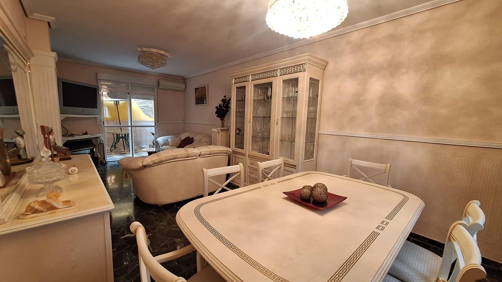 Casa de 3 habitaciones en Almodóvar del Río en venta con garaje - 124.900 € (Ref: 9809130)