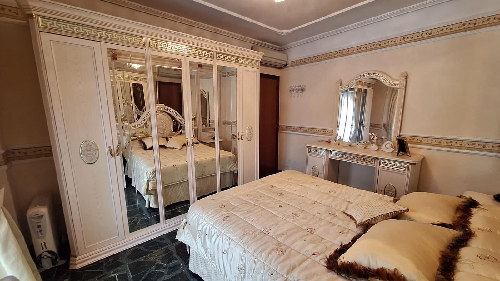 Casa de 3 habitaciones en Almodóvar del Río en venta con garaje - 124.900 € (Ref: 9809130)