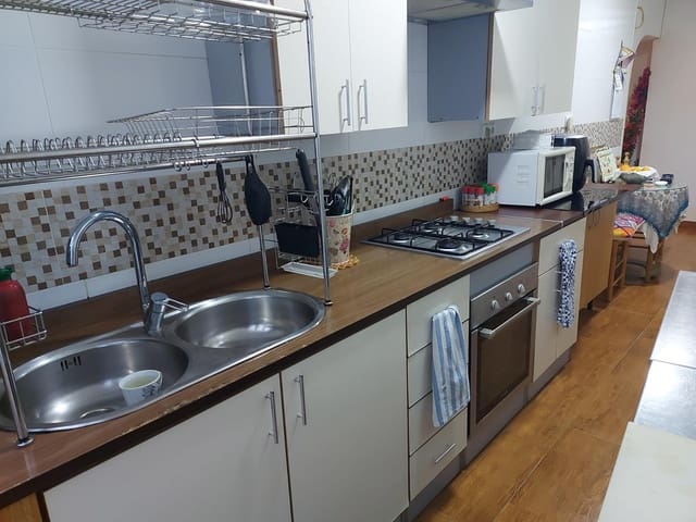 4 bedroom Townhouse for sale in Córdoba city with garage - € 255,000 (Ref: 9809133)