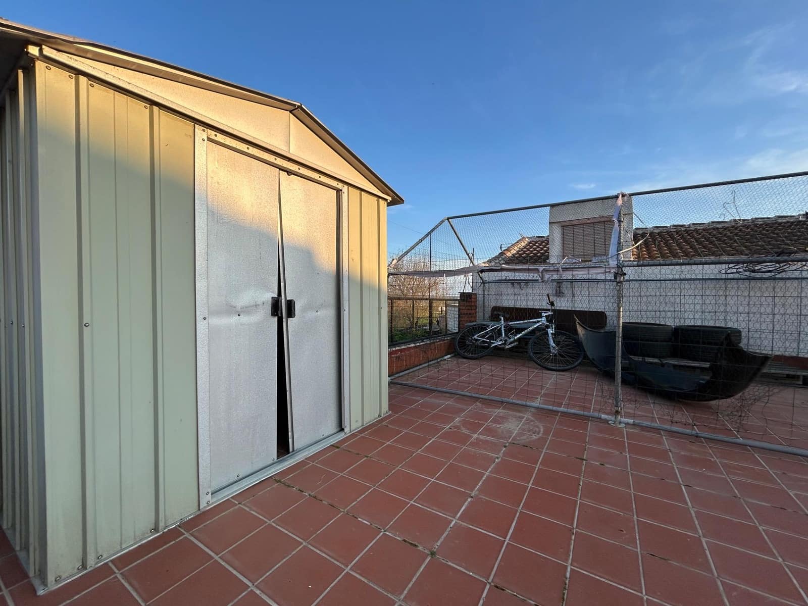 Casa de 3 habitaciones en Córdoba ciudad en venta - 127.000 € (Ref: 9809134)