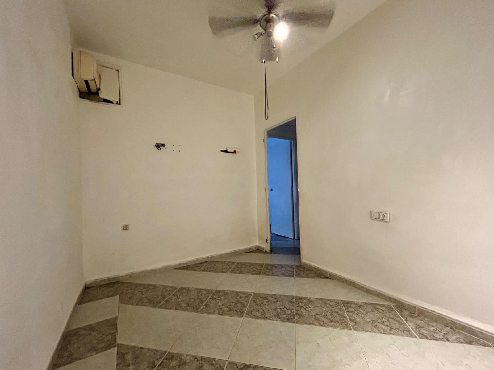Casa de 3 habitaciones en Córdoba ciudad en venta - 127.000 € (Ref: 9809134)