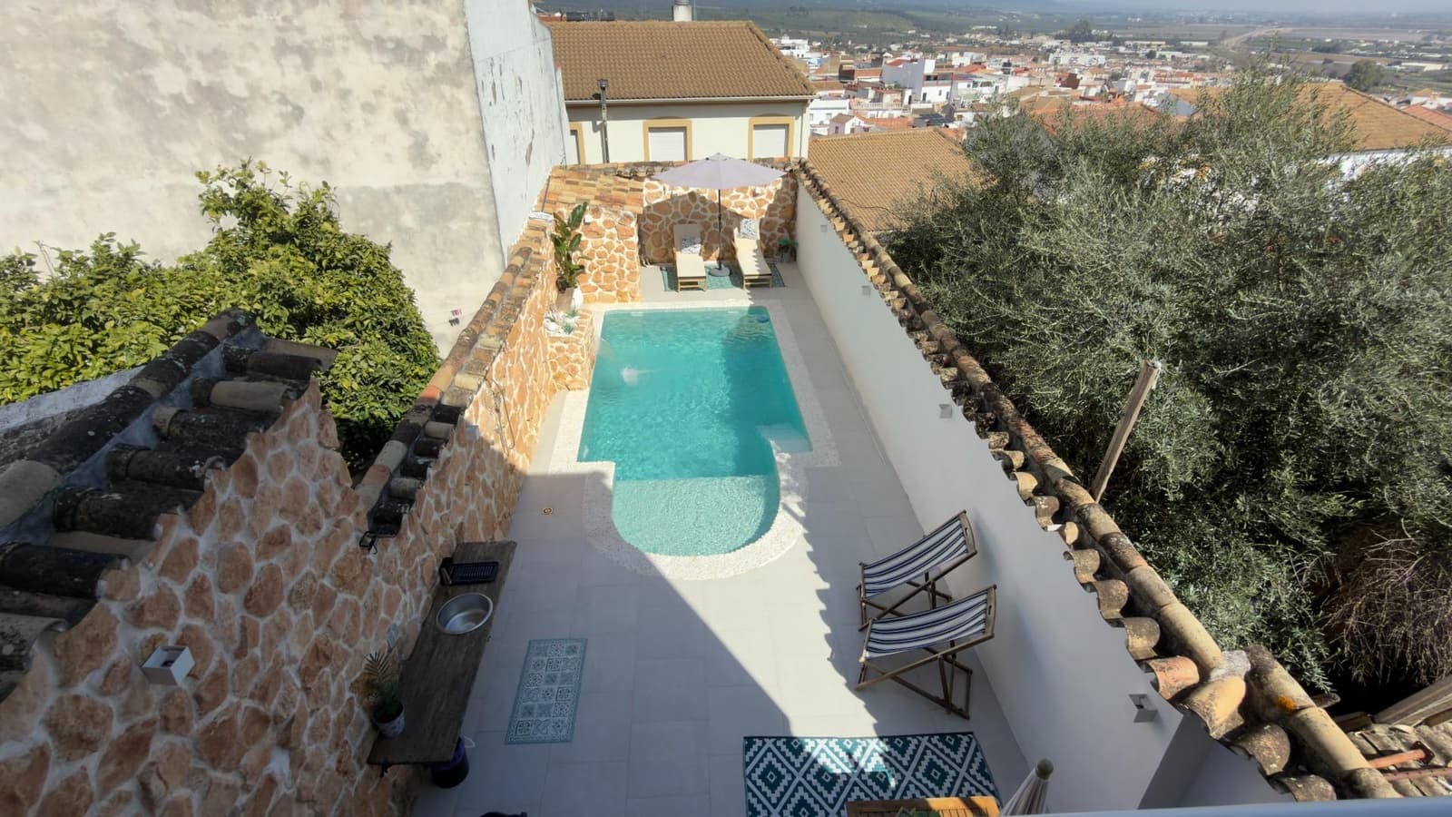 2 bedroom Townhouse for sale in Almodovar del Rio with pool garage - € 229,500 (Ref: 9809138)
