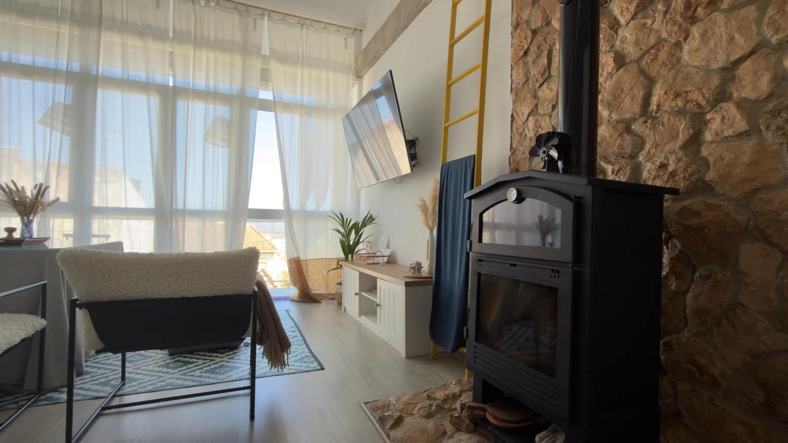 2 bedroom Townhouse for sale in Almodovar del Rio with pool garage - € 229,500 (Ref: 9809138)