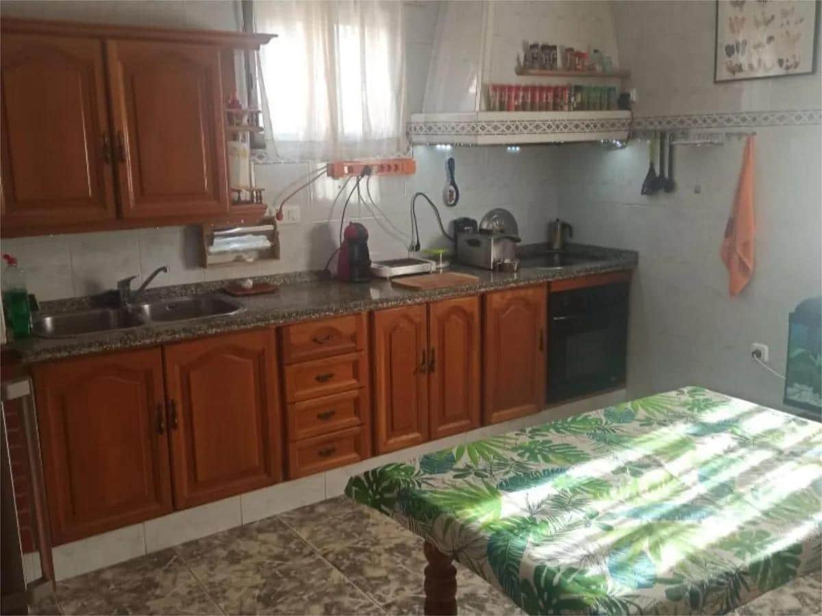 7 sovrum Hus till salu i San Sebastian de los Ballesteros med garage - 148 000 € (Ref: 9809139)