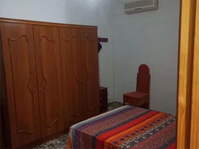 7 sovrum Hus till salu i San Sebastián de los Ballesteros med garage - 148 000 € (Ref: 9809139)