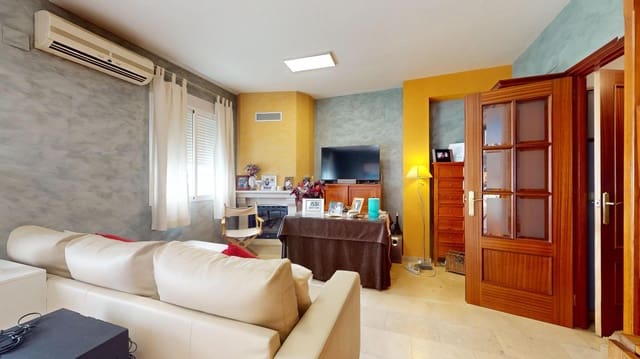 3 sovrum Radhus till salu i Córdoba stad med pool garage - 350 000 € (Ref: 9809141)