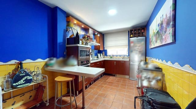 3 sovrum Radhus till salu i Córdoba stad med pool garage - 350 000 € (Ref: 9809141)