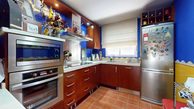 3 sovrum Radhus till salu i Córdoba stad med pool garage - 350 000 € (Ref: 9809141)