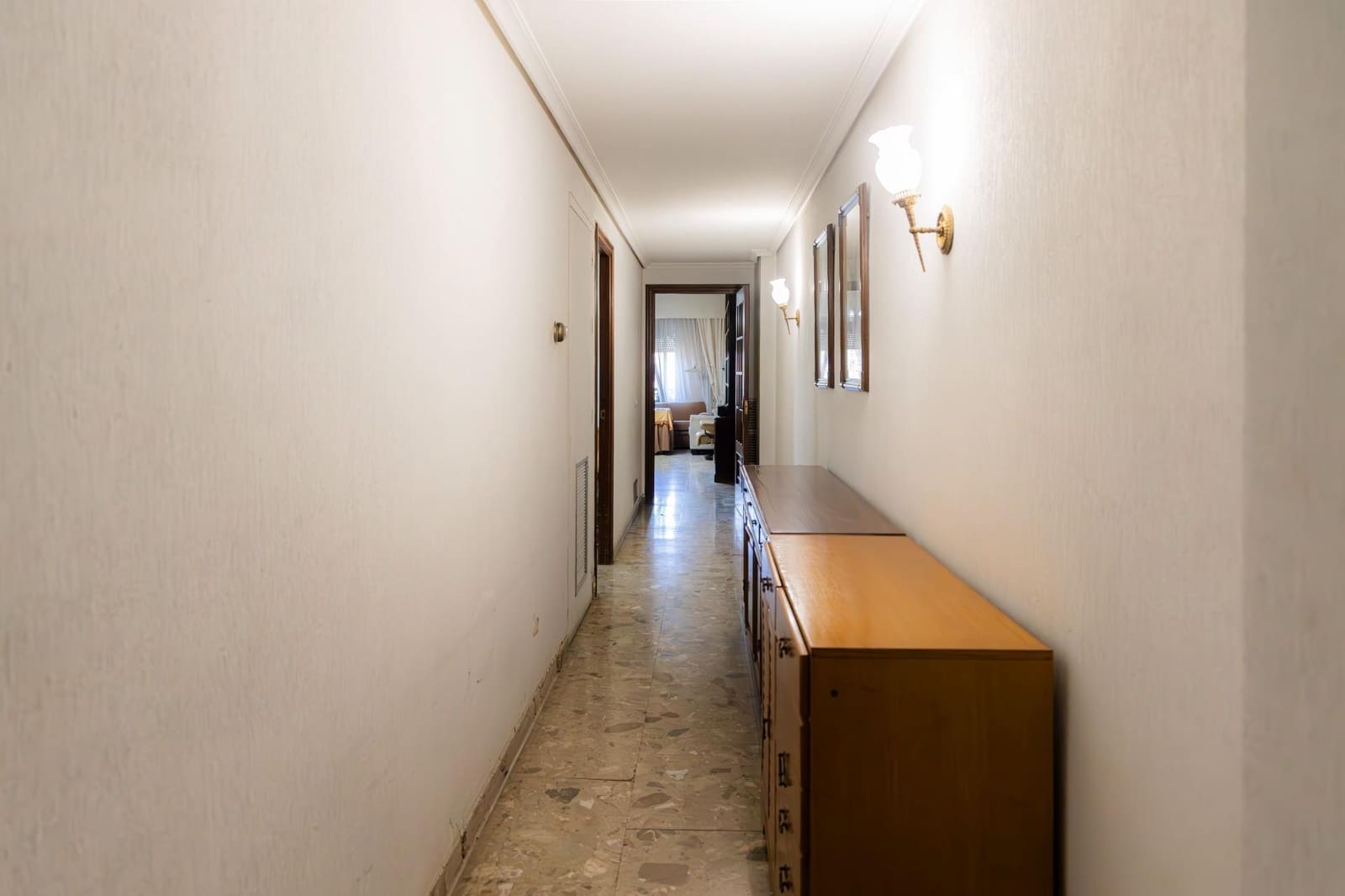 4 quarto Apartamento para venda em Cordova cidade com garagem - 429 000 € (Ref: 9809144)