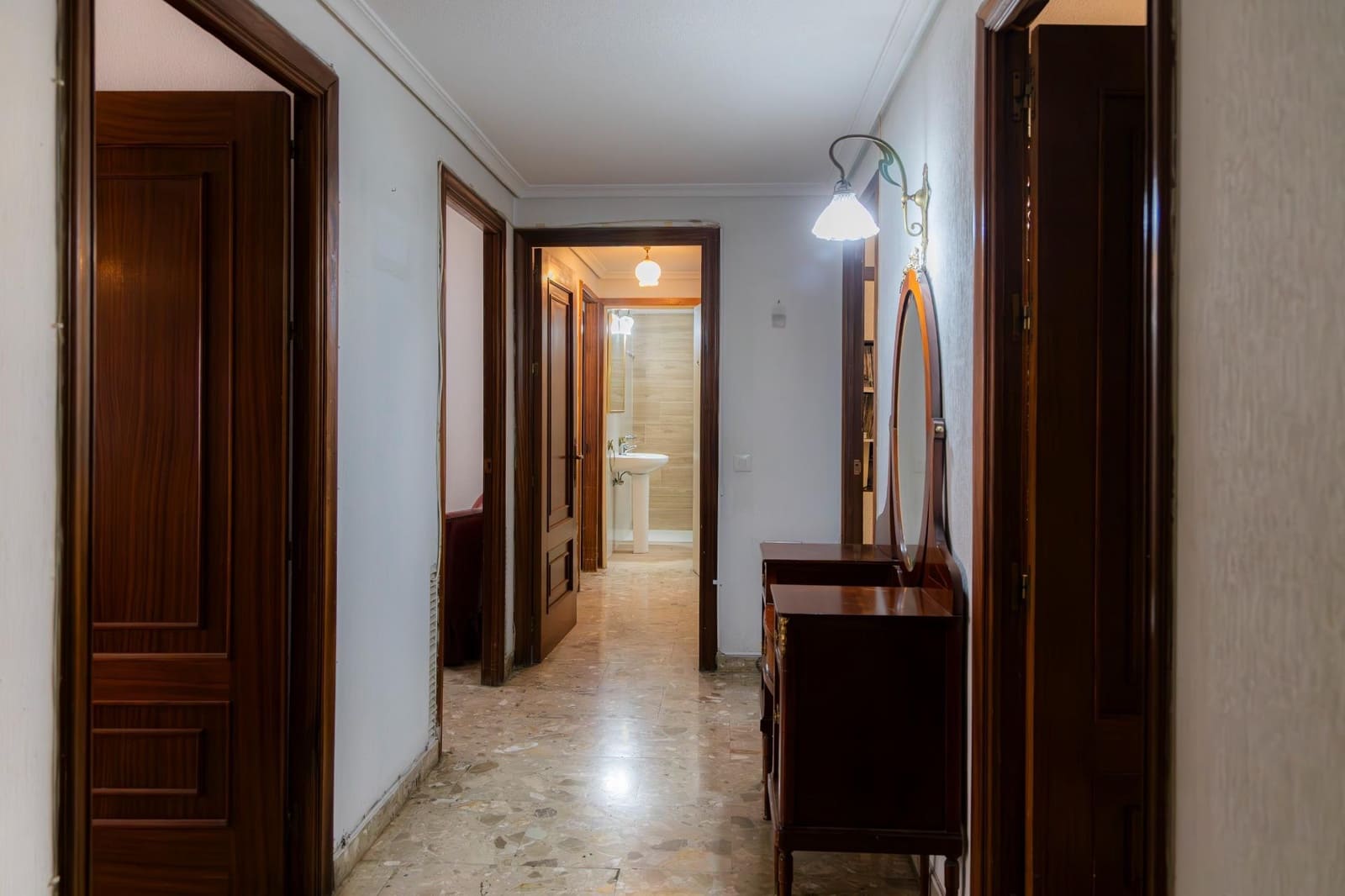 4 quarto Apartamento para venda em Cordova cidade com garagem - 429 000 € (Ref: 9809144)