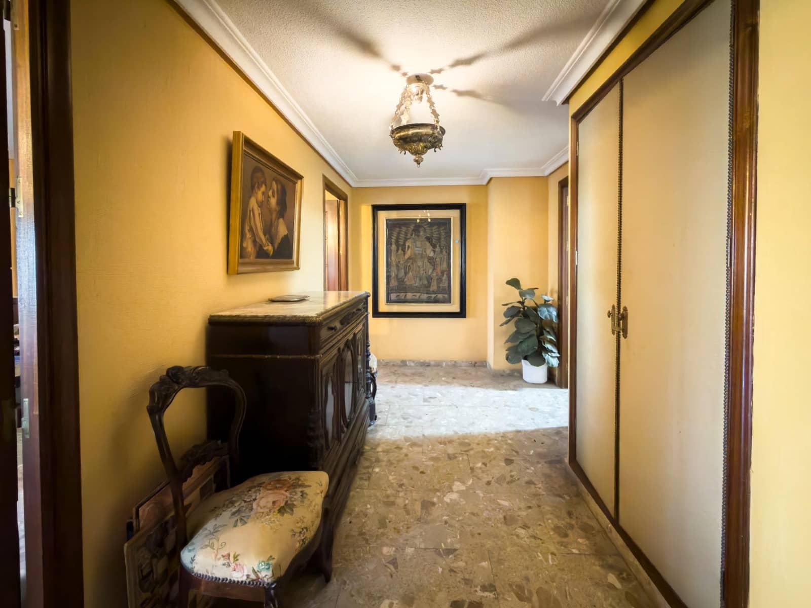 4 quarto Apartamento para venda em Cordova cidade com garagem - 429 000 € (Ref: 9809144)