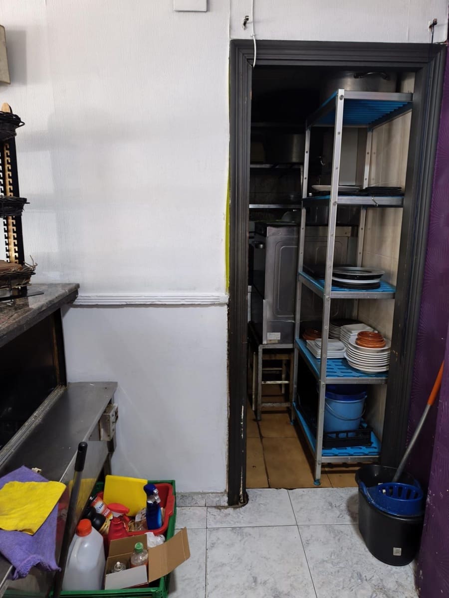 Commerciale in vendita in Cordova citta - 153.500 € (Rif: 9809145)