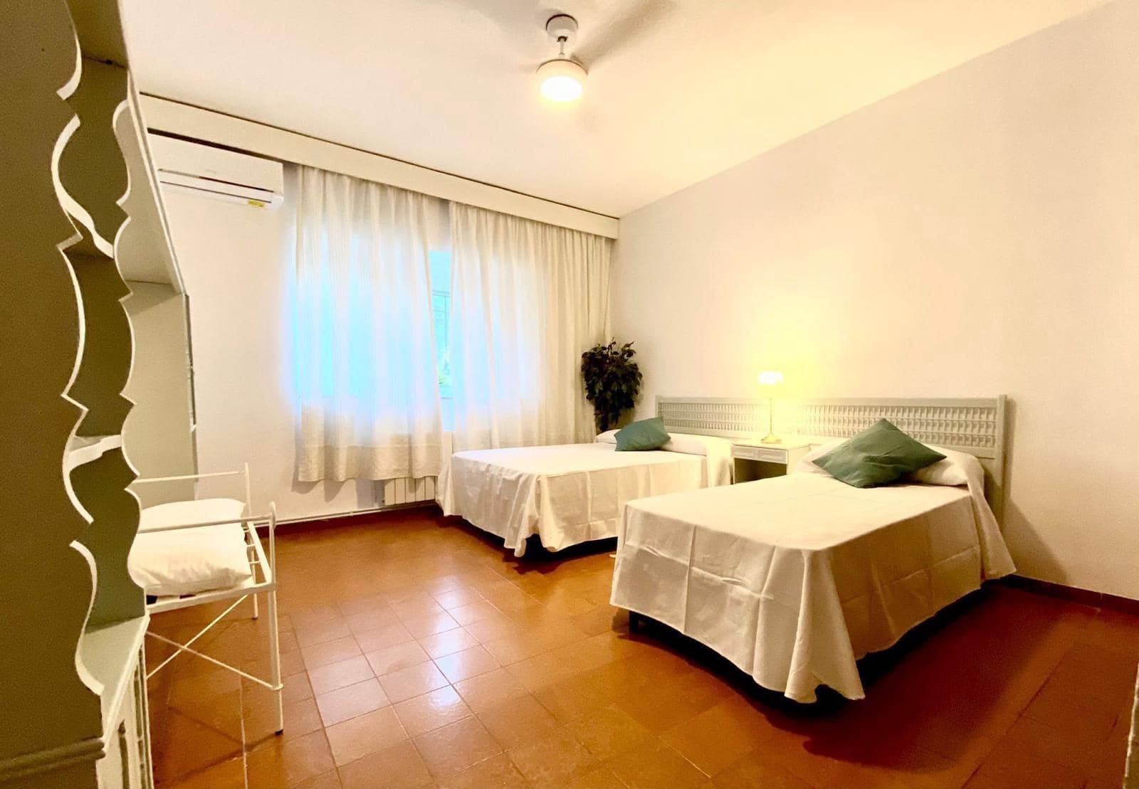 Chalet de 4 habitaciones en Córdoba ciudad en venta con piscina - 750.000 € (Ref: 9814881)
