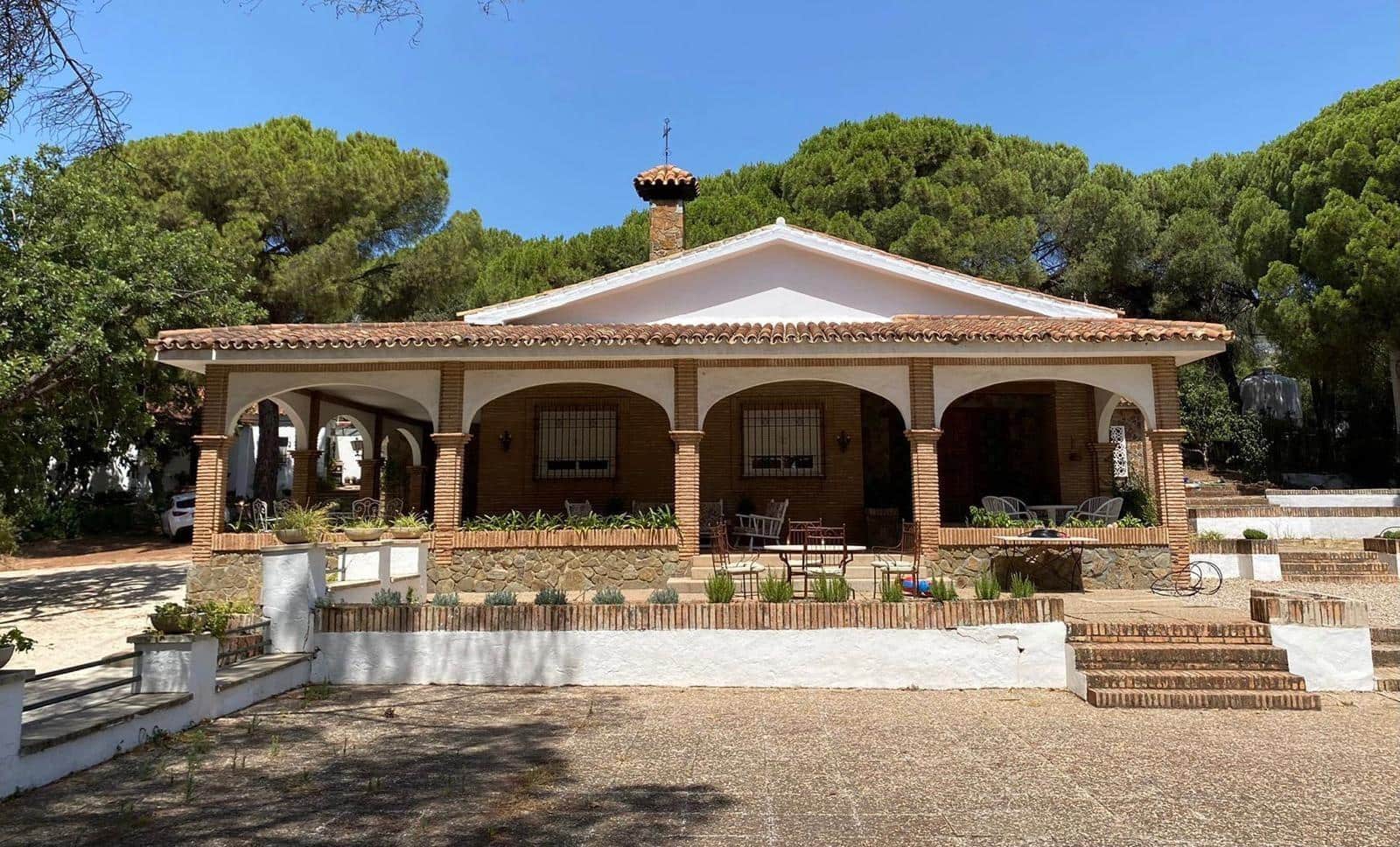 Chalet de 4 habitaciones en Córdoba ciudad en venta con piscina - 750.000 € (Ref: 9814881)