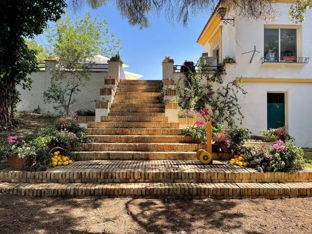 4 slaapkamer Villa te koop in Córdoba stad met zwembad - € 750.000 (Ref: 9814881)
