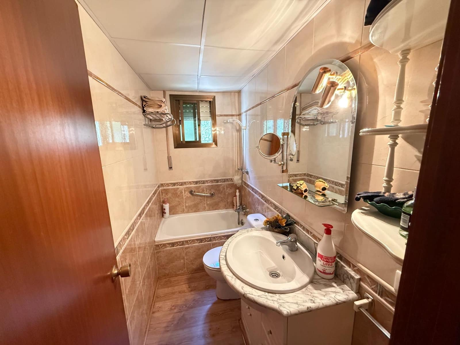 4 slaapkamer Villa te koop in Cordoba stad met zwembad - € 495.000 (Ref: 9814895)