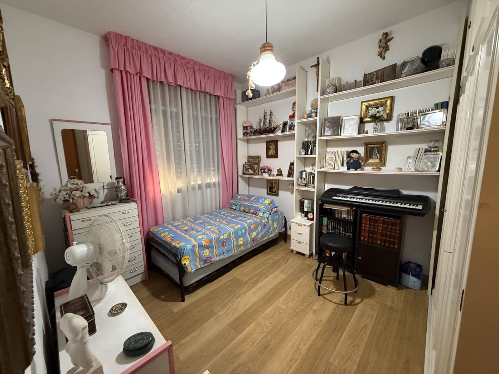 4 slaapkamer Villa te koop in Cordoba stad met zwembad - € 495.000 (Ref: 9814895)