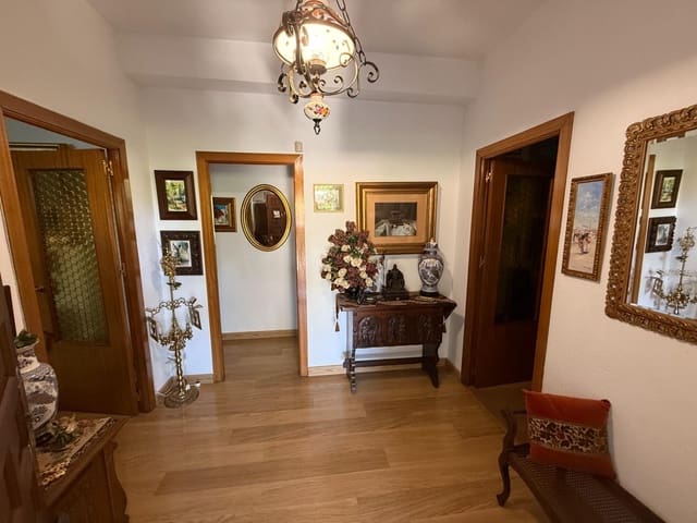 4 makuuhuone Huvila myytävänä paikassa Córdoba kaupunki mukana uima-altaan - 495 000 € (Ref: 9814895)