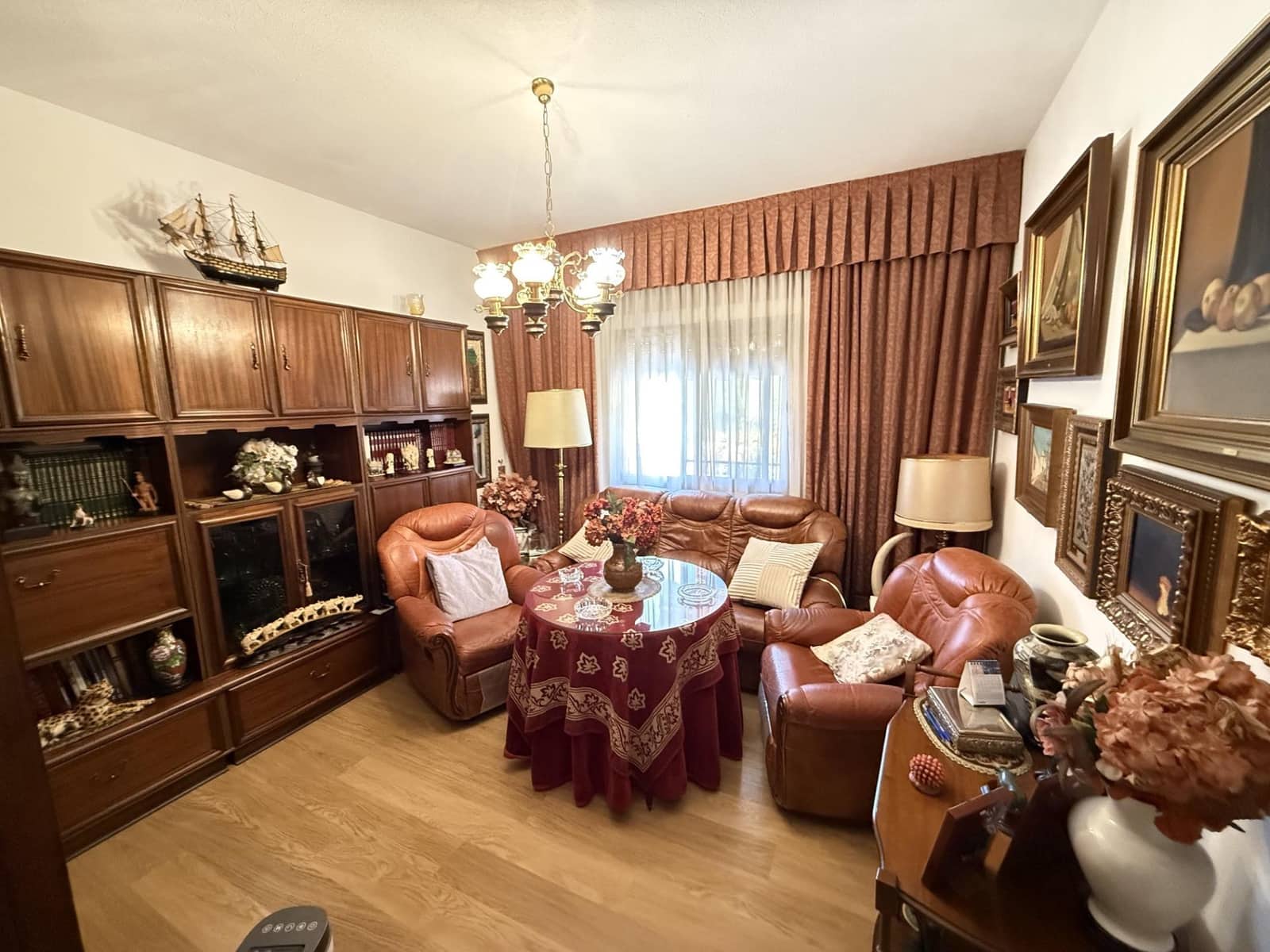 4 slaapkamer Villa te koop in Cordoba stad met zwembad - € 495.000 (Ref: 9814895)