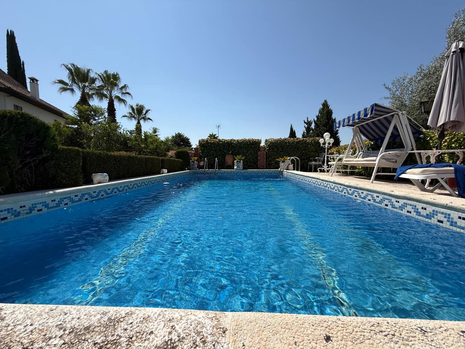4 slaapkamer Villa te koop in Cordoba stad met zwembad - € 495.000 (Ref: 9814895)