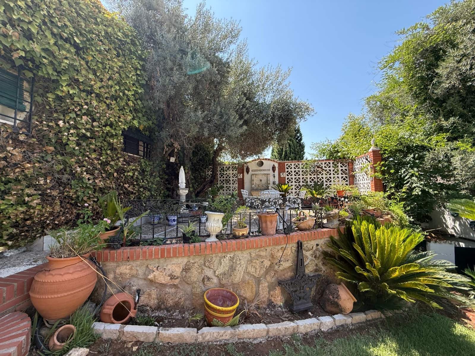 4 slaapkamer Villa te koop in Cordoba stad met zwembad - € 495.000 (Ref: 9814895)