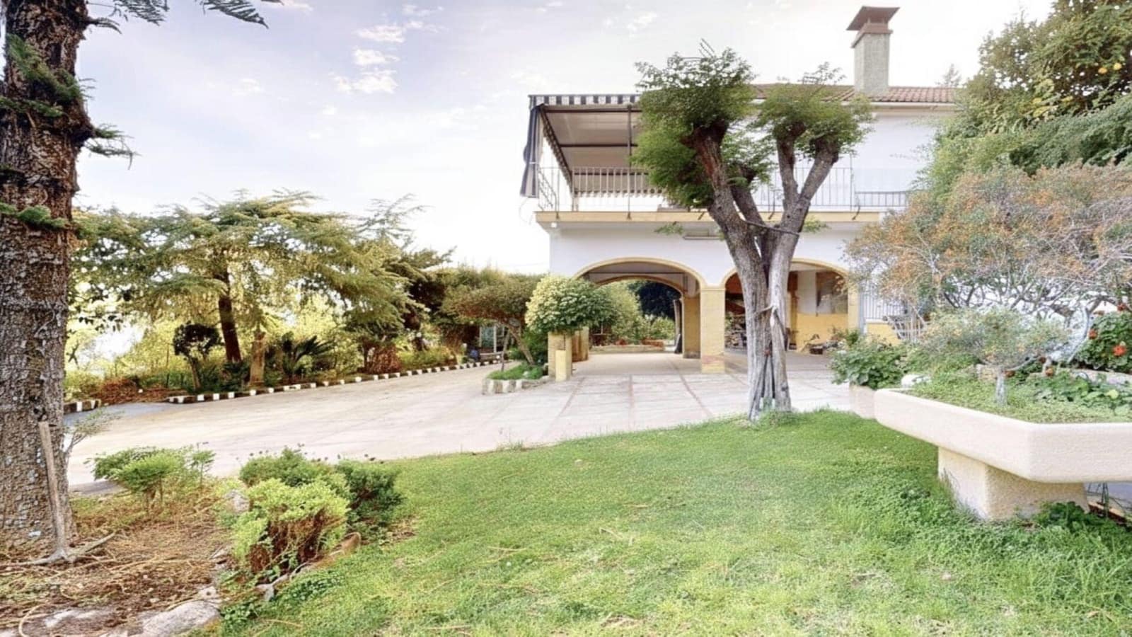 Chalet de 4 habitaciones en Córdoba ciudad en venta con piscina garaje - 925.000 € (Ref: 9814928)
