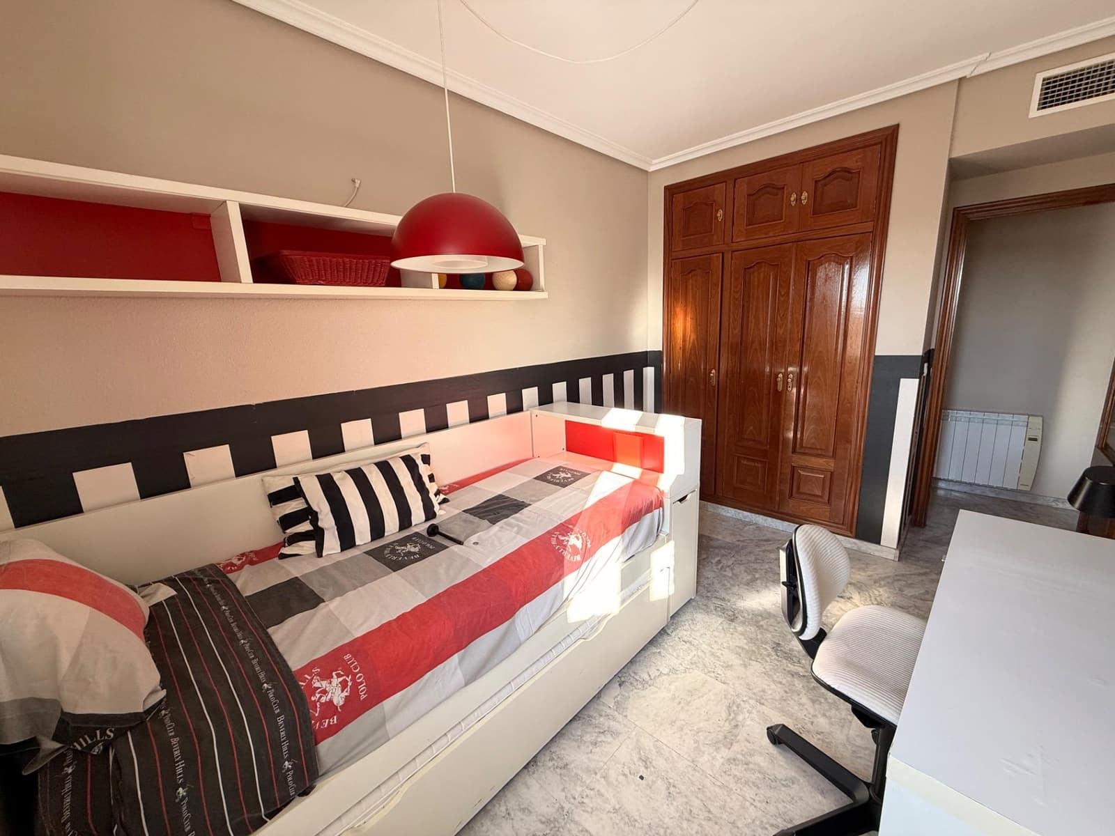 Piso de 4 habitaciones en Córdoba ciudad en venta con piscina garaje - 419.000 € (Ref: 9814937)