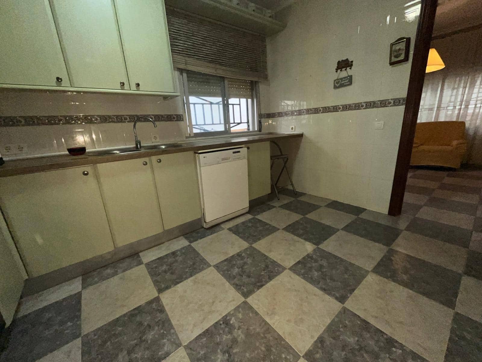 5 makuuhuone Rivitalo myytävänä paikassa El Higueron - 300 000 € (Ref: 9814938)