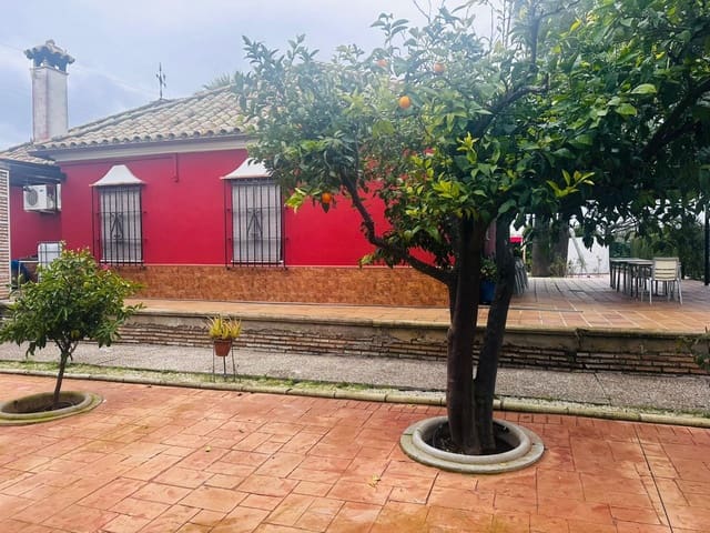 4 quarto Moradia para venda em La Carlota com piscina - 308 000 € (Ref: 9814944)
