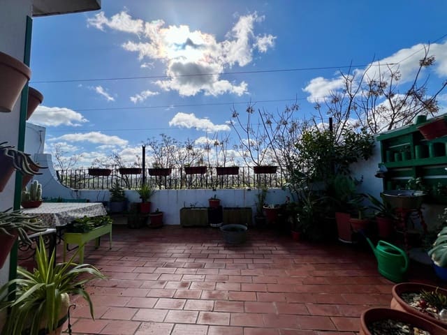 Adosado de 4 habitaciones en Córdoba ciudad en venta con garaje - 180.000 € (Ref: 9814960)