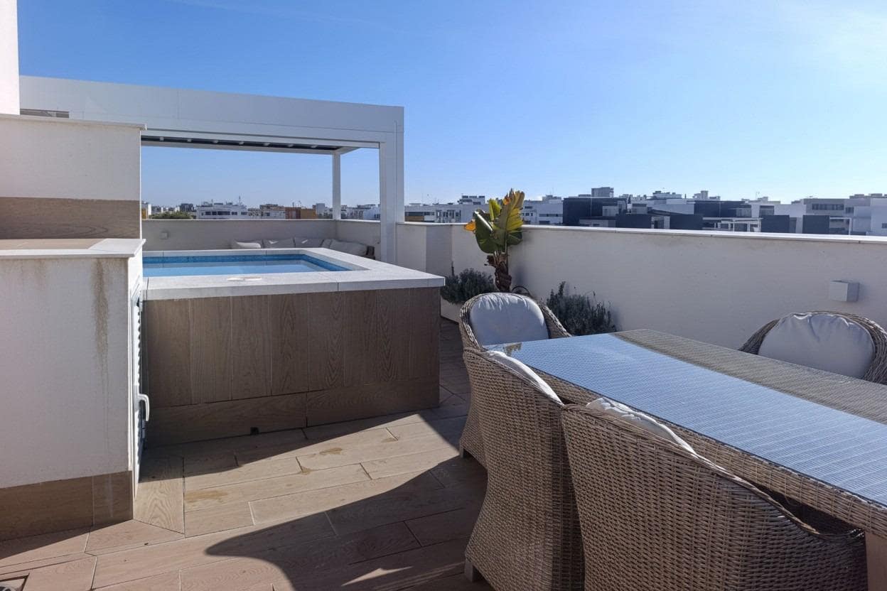 3 sovrum Takvåning till salu i Cordoba stad med pool garage - 464 900 € (Ref: 9815826)