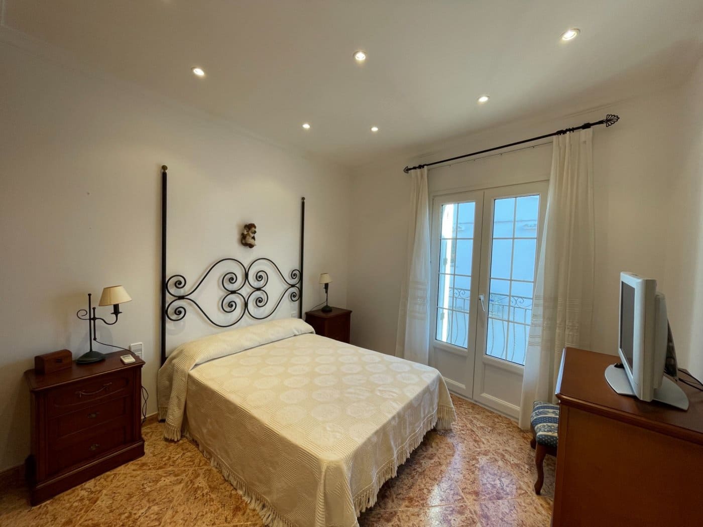 8 soverom Leilighet til salgs i Fornells med svømmebasseng garasje - € 975 000 (Ref: 8093912)