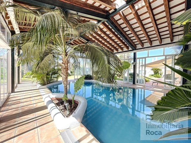 8 soveværelse Finca/Landehus til salg i Alayor / Alaior med swimmingpool garage - € 4.000.000 (Ref: 8734143)
