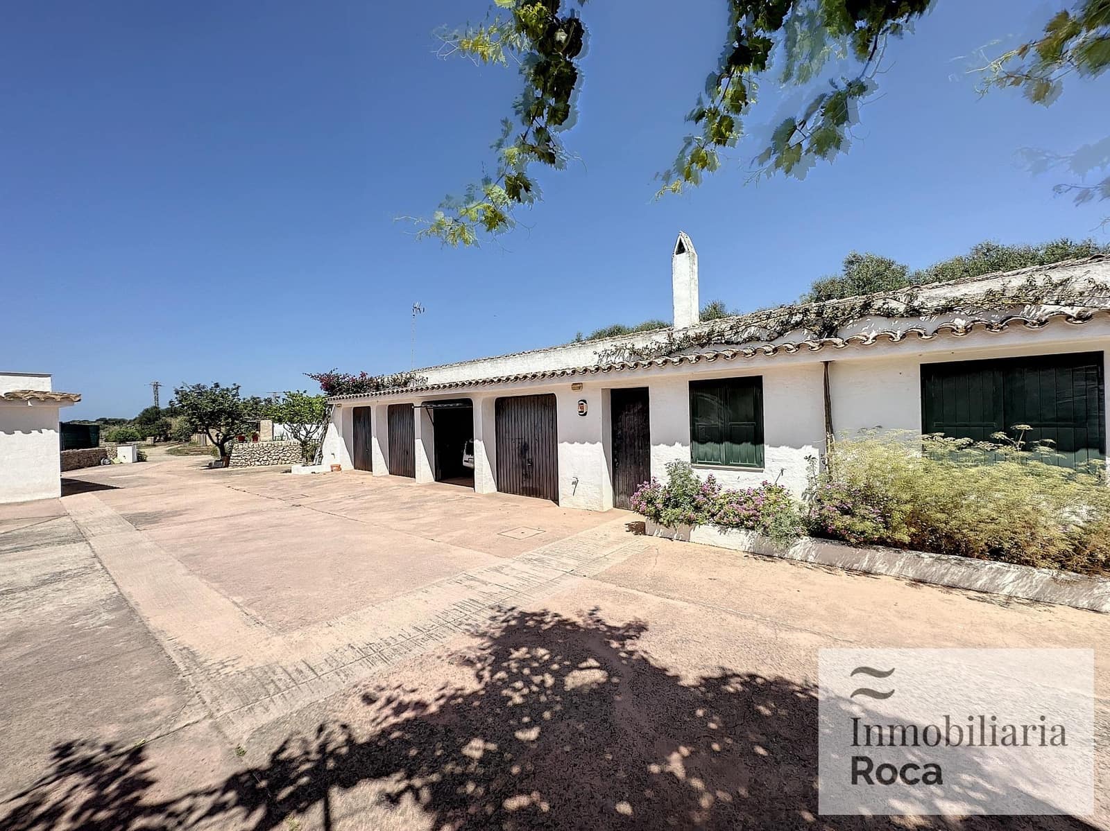 10 soveværelse Finca/Landehus til salg i Es Canutells med swimmingpool - € 2.200.000 (Ref: 8734144)