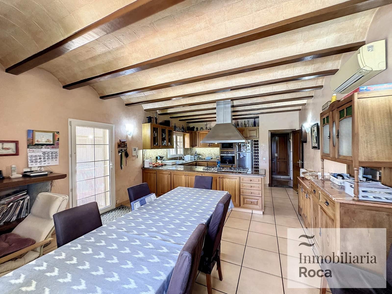 10 soveværelse Finca/Landehus til salg i Es Canutells med swimmingpool - € 2.200.000 (Ref: 8734144)