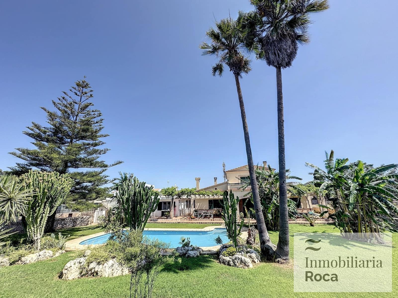 10 soveværelse Finca/Landehus til salg i Es Canutells med swimmingpool - € 2.200.000 (Ref: 8734144)