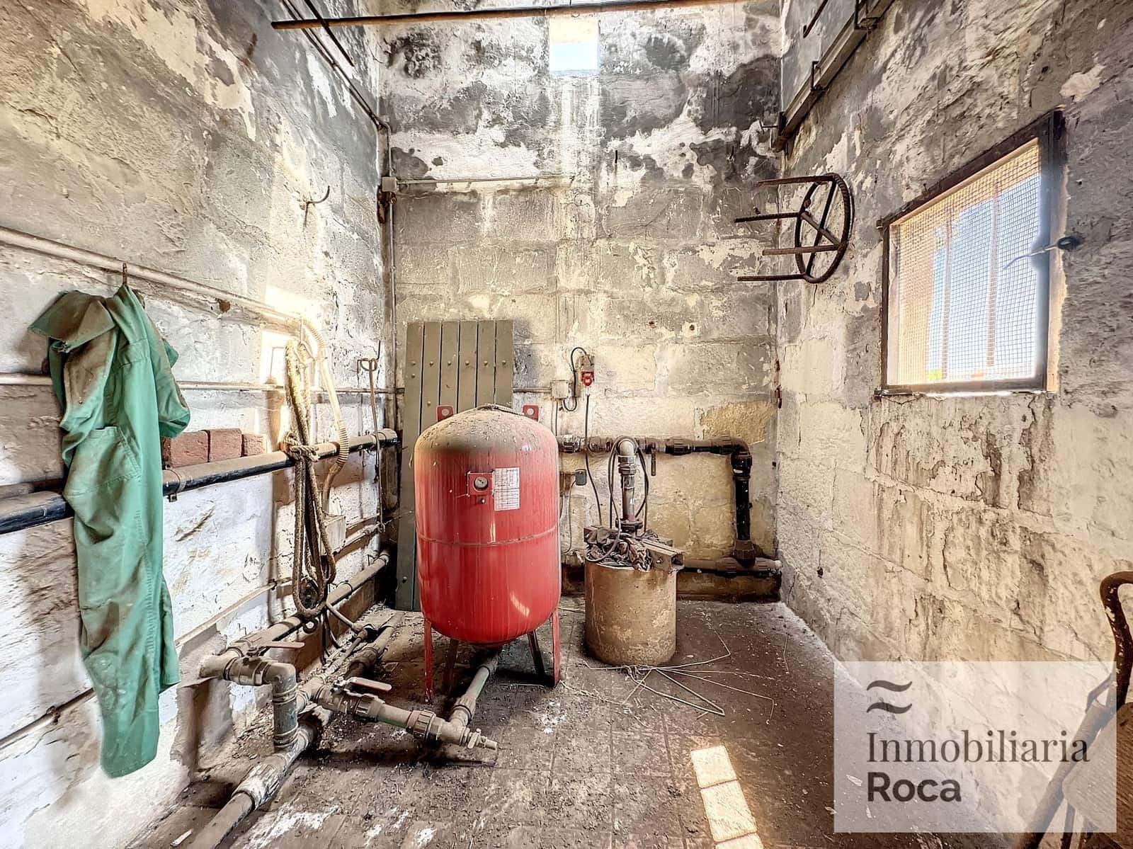 10 soveværelse Finca/Landehus til salg i Es Canutells med swimmingpool - € 2.200.000 (Ref: 8734144)