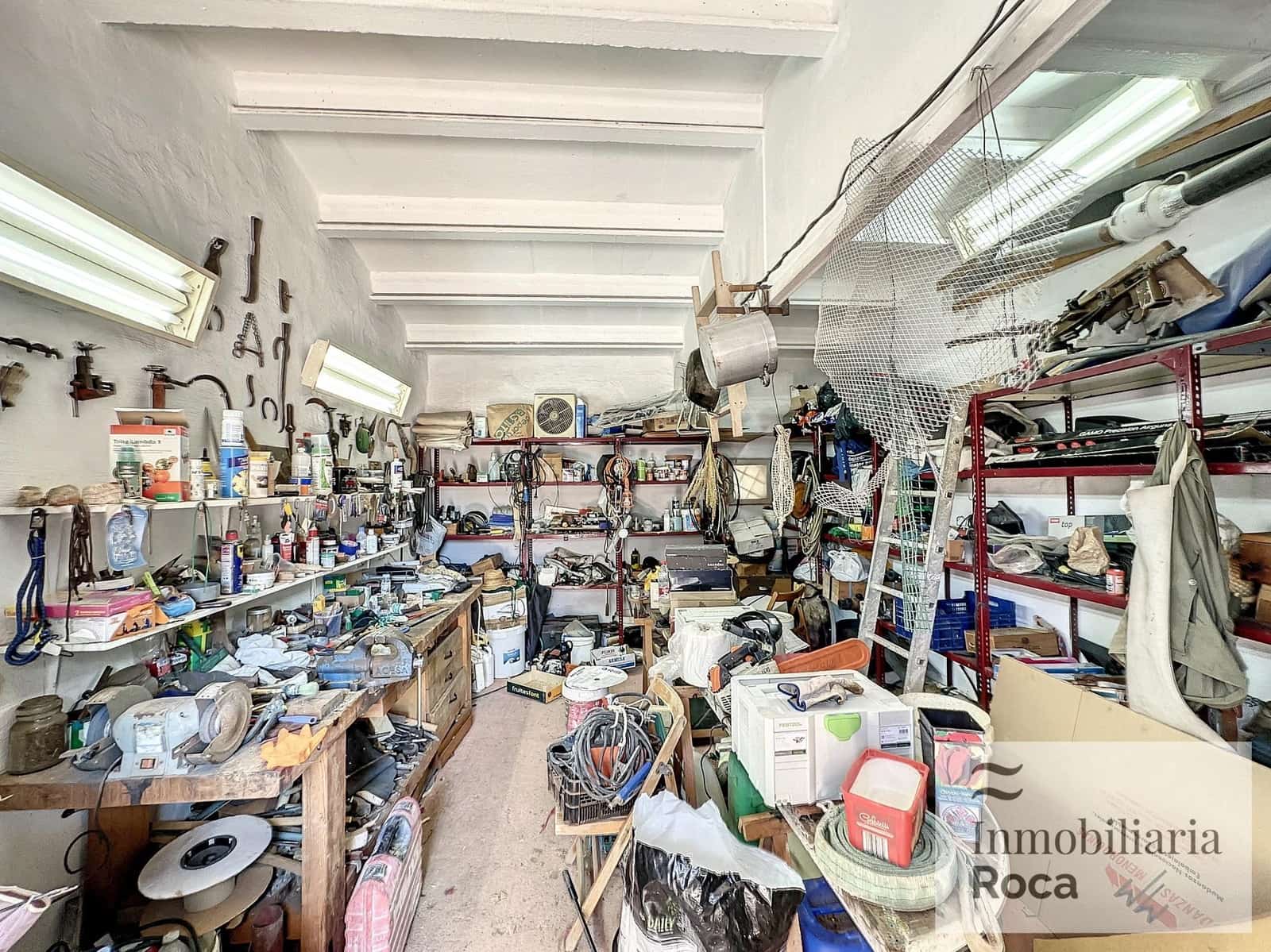 10 soveværelse Finca/Landehus til salg i Es Canutells med swimmingpool - € 2.200.000 (Ref: 8734144)